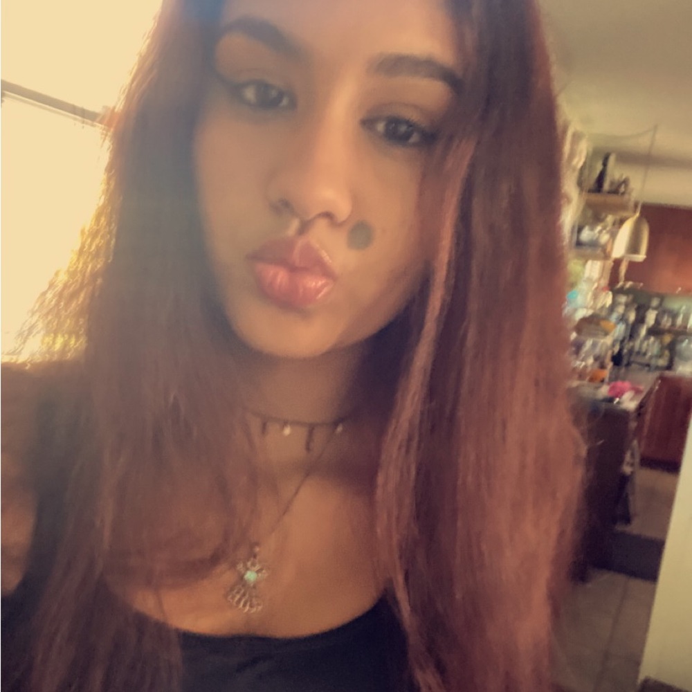 Meet your Posher, Malina